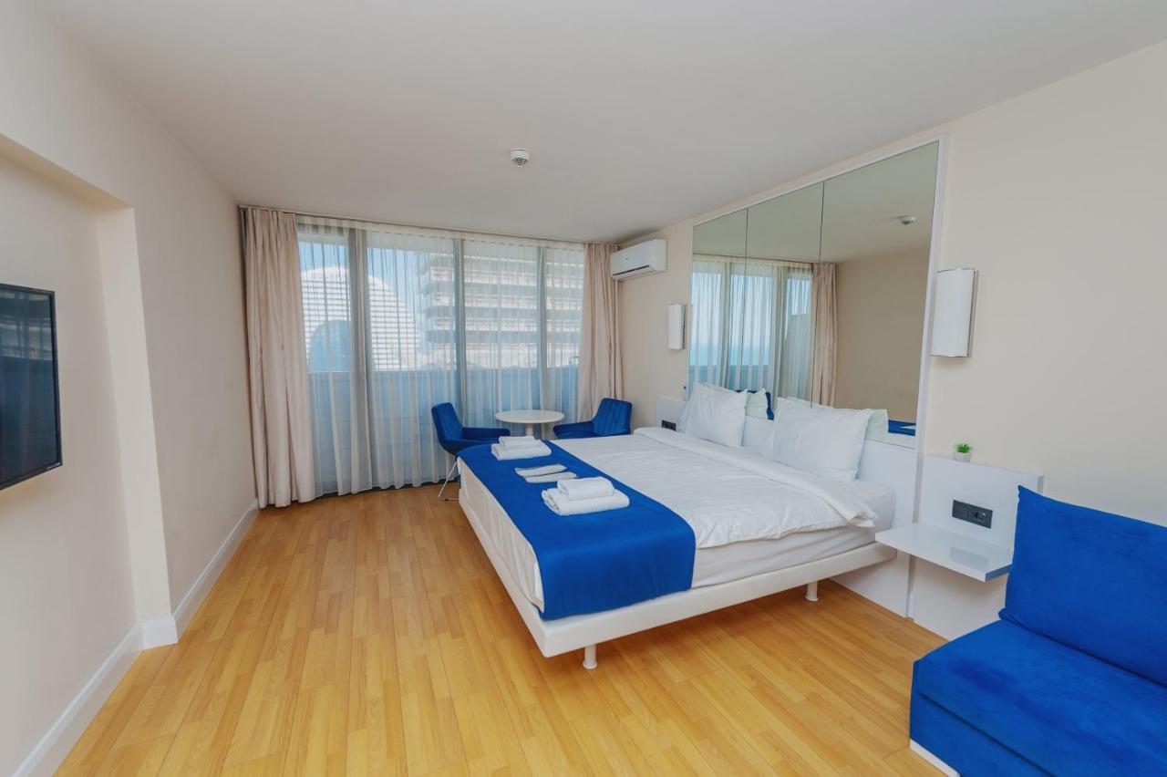 Black Sea Luxury Towers Hotel Batumi Ngoại thất bức ảnh