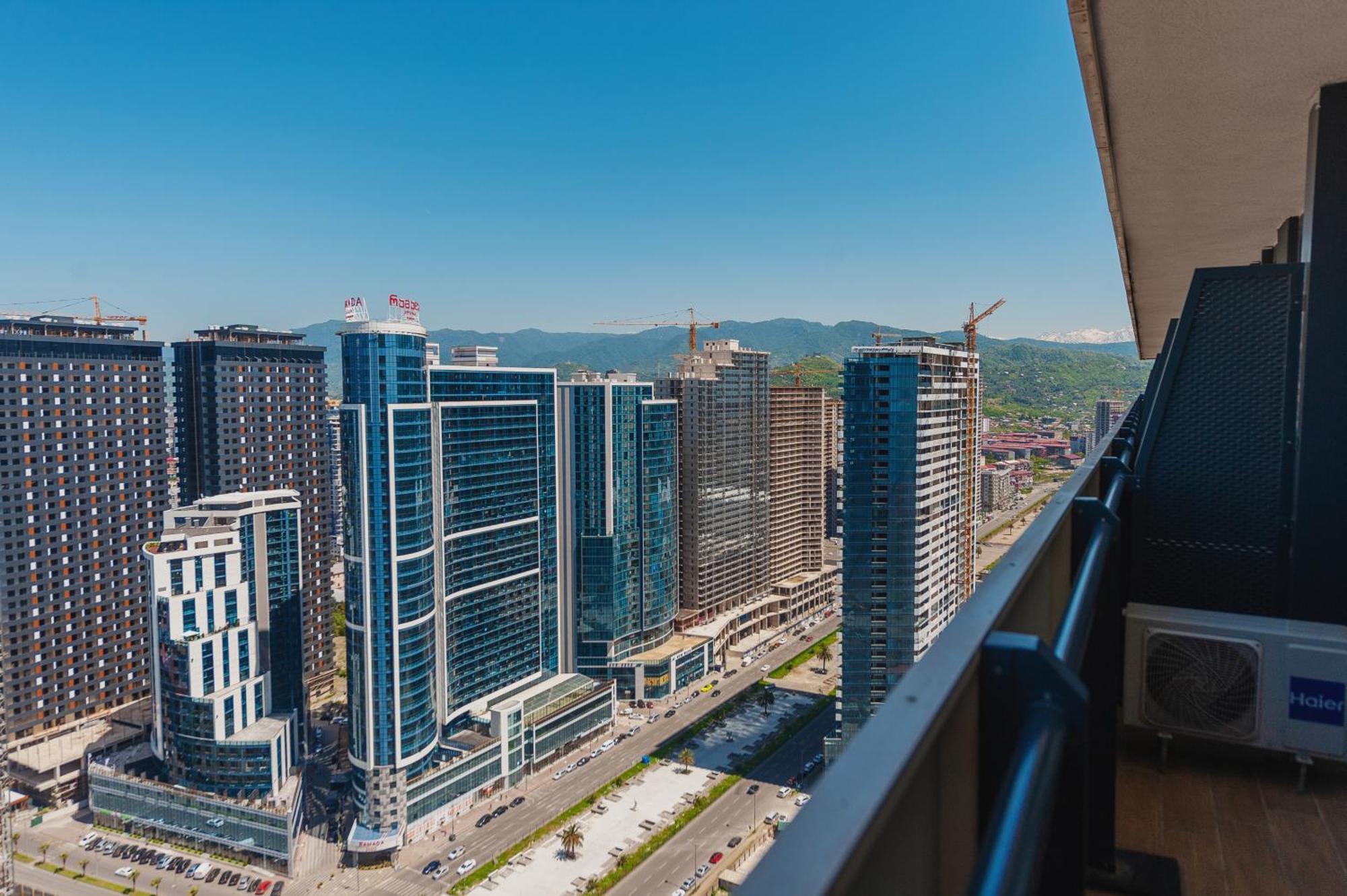 Black Sea Luxury Towers Hotel Batumi Ngoại thất bức ảnh