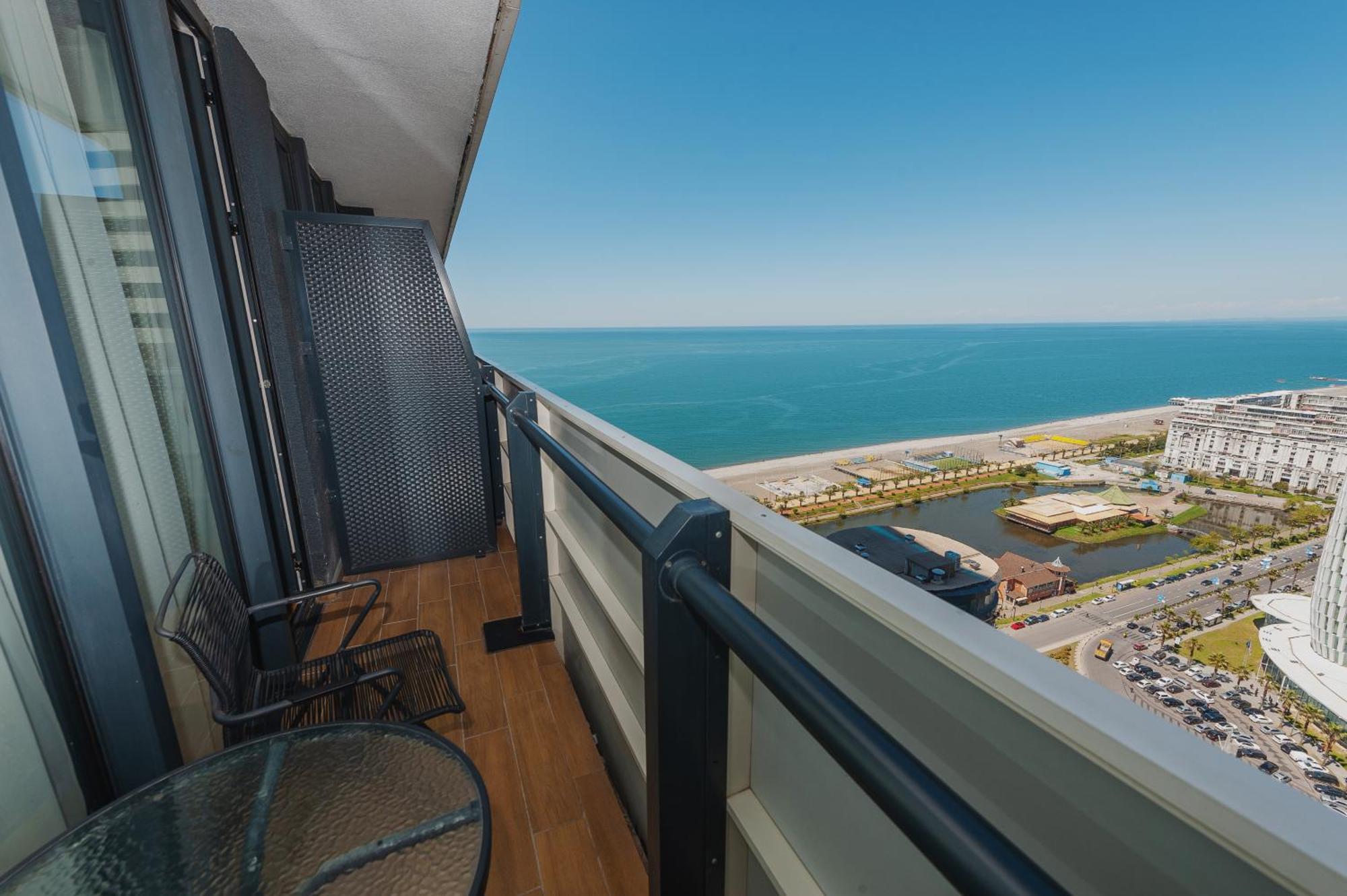 Black Sea Luxury Towers Hotel Batumi Ngoại thất bức ảnh