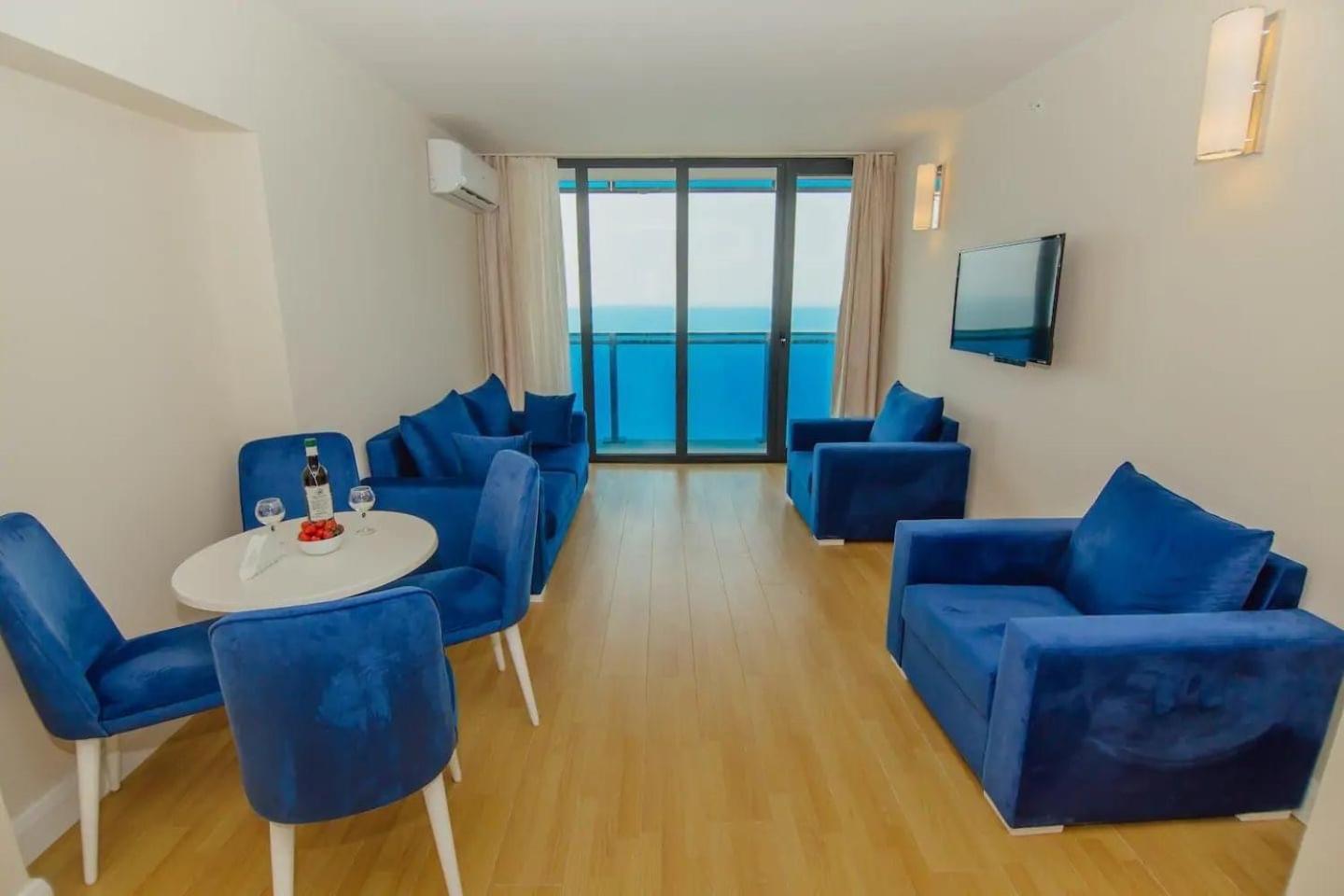 Black Sea Luxury Towers Hotel Batumi Ngoại thất bức ảnh