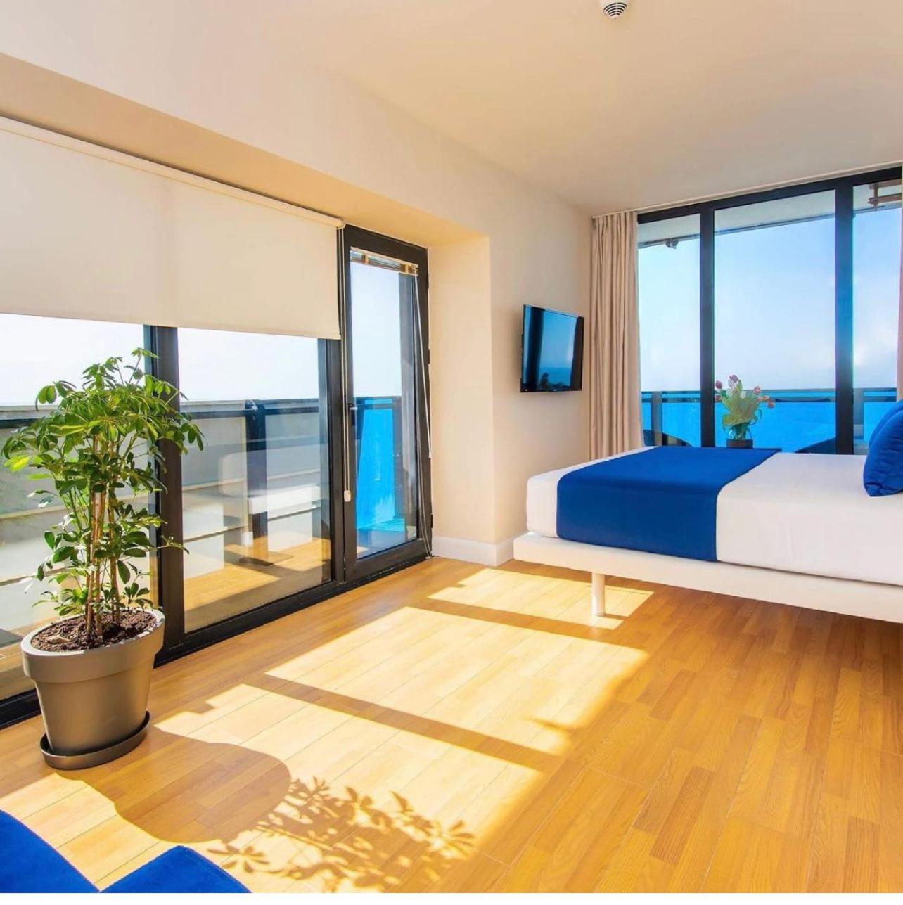 Black Sea Luxury Towers Hotel Batumi Ngoại thất bức ảnh